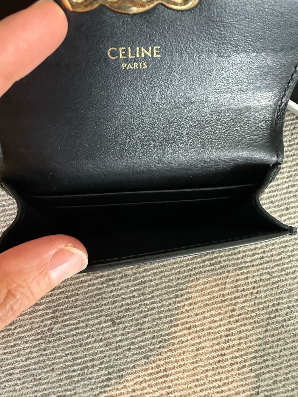CELINE Black Triomphe Tilly Smooth Leather Shoulder Bag and Celine Wallet Bundle - Picture 4 of 11